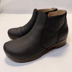 Dansko Boots Womens Size 11.5 Black Leather Ankle Bootie Wedge Low Heel Zip